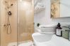 Apartment in Estepona - EAC3F- Modern & light apartment steps from the sea