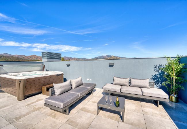 Apartment in Estepona - 3020 Luxury Duplex with Stunning Africa & Gibralta