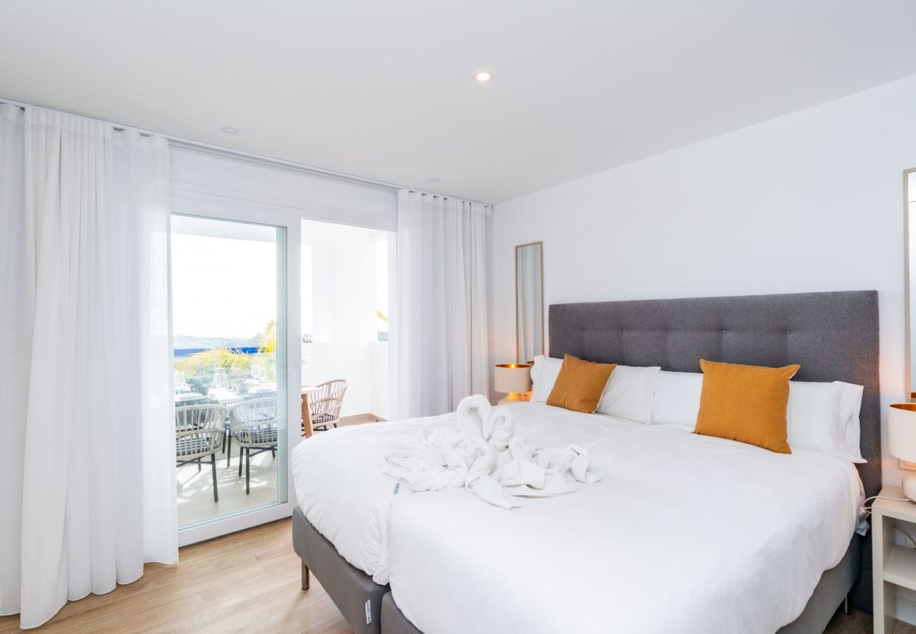 Apartment in Casares - Stylish 2 bed Apartment - ALCAZABA LAGOON (1916)