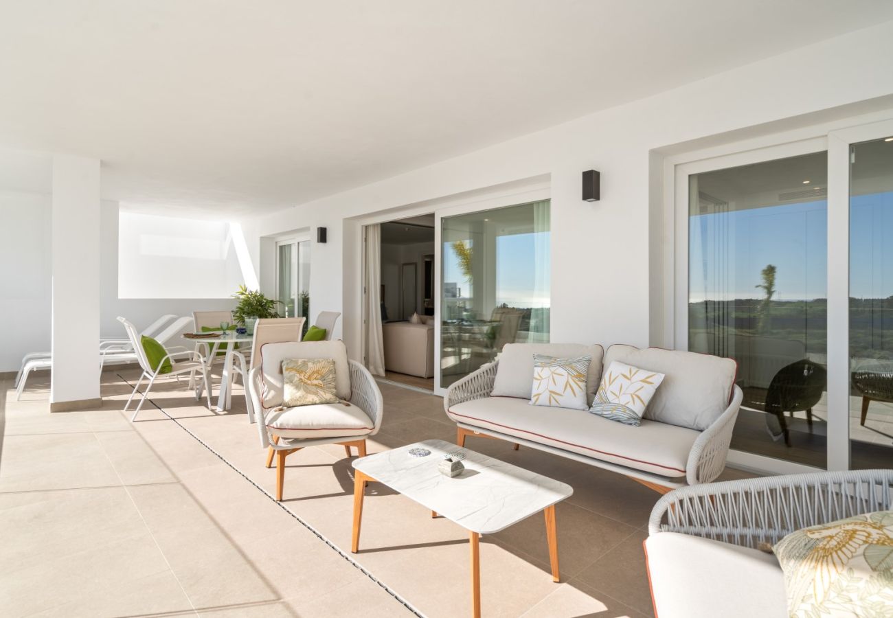 Apartment in Casares - Stylish 2-bed Apartment ALCAZABA LAGOON (2011)