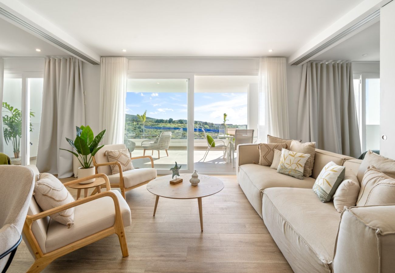 Apartment in Casares - Stylish 2-bed Apartment ALCAZABA LAGOON (2011)