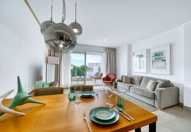 Apartment in Marbella - 3105 Luxury Apartment with Terrace in Los Monteros Apartment in Marbella - 3105 Luxury Apartment with Terrace in Los Monteros