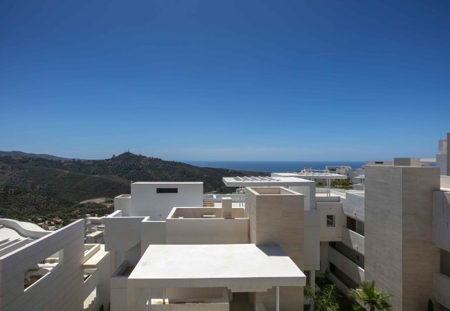 Apartment in Ojen - 3060 Apartment with extraordinary sea views in Pal