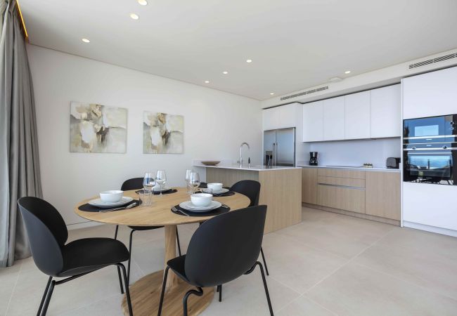 Apartment in Ojen - 3060 Apartment with extraordinary sea views in Pal