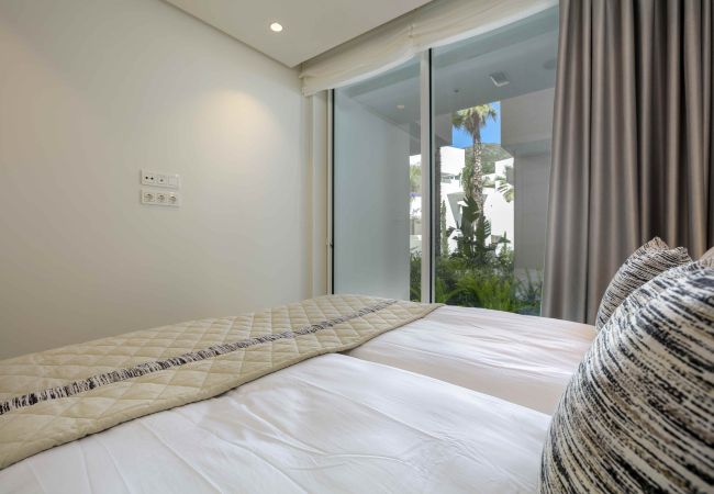 Apartment in Ojen - 3060 Apartment with extraordinary sea views in Pal