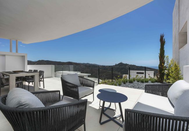 Apartment in Ojen - 3060 Apartment with extraordinary sea views in Pal