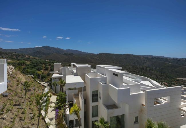 Apartment in Ojen - 3060 Apartment with extraordinary sea views in Pal