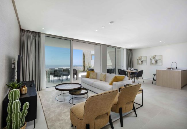 Apartment in Ojen - 3060 Apartment with extraordinary sea views in Pal