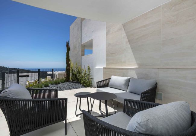 Apartment in Ojen - 3060 Apartment with extraordinary sea views in Pal