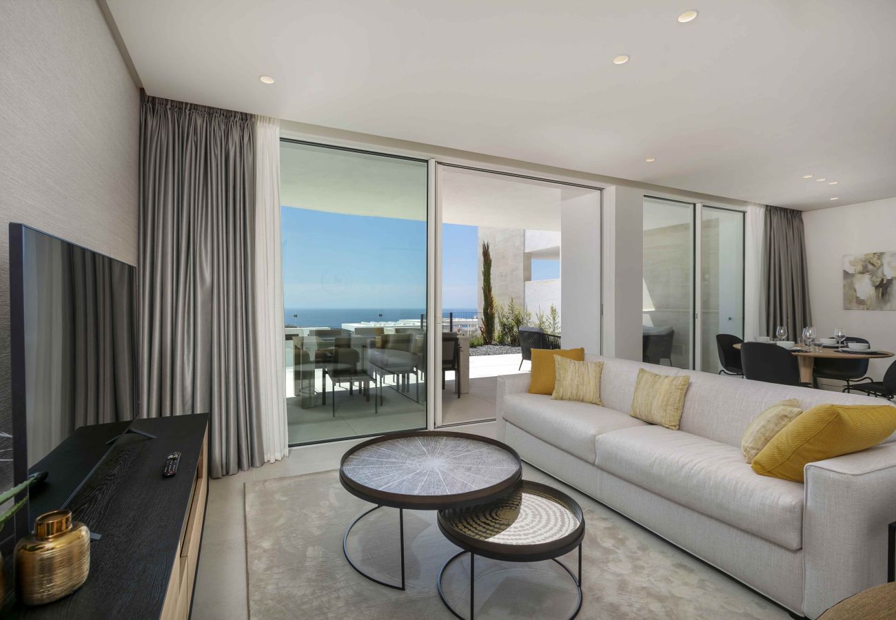 Apartment in Ojen - 3060 Apartment with extraordinary sea views in Pal