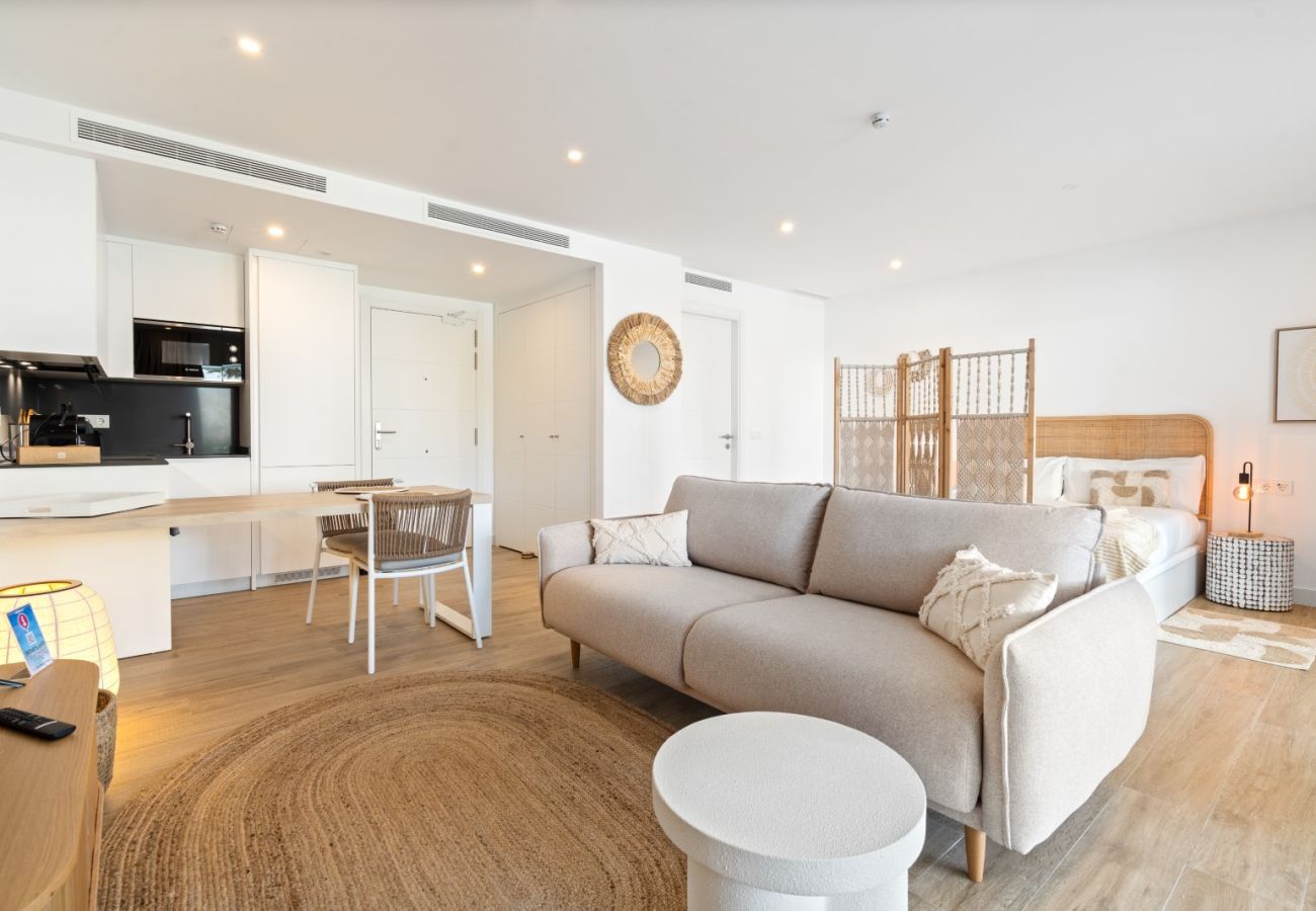 Apartment in Casares - Stylish 4 Pers. Apt. ALCAZABA LAGOON (2005/06)