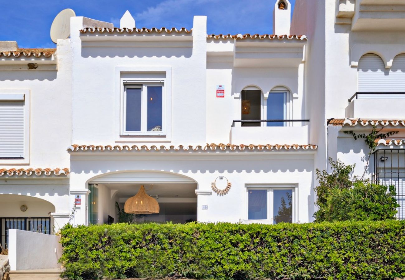 Terraced House in Manilva - 3129 Beachfront Casa Cosy in Aldea Beach