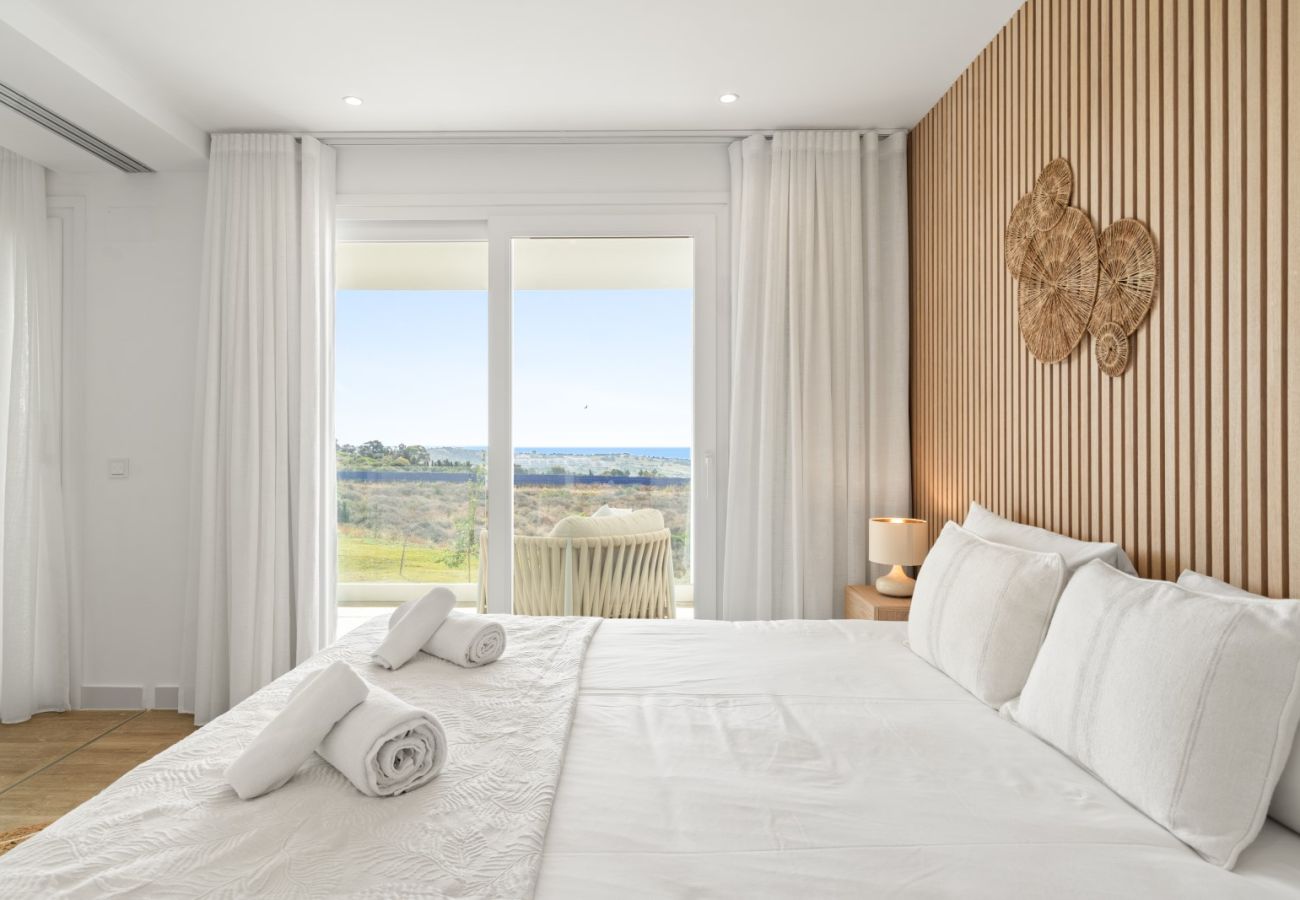Apartment in Casares - Stylish 2 bed Apartment - ALCAZABA LAGOON (1911)