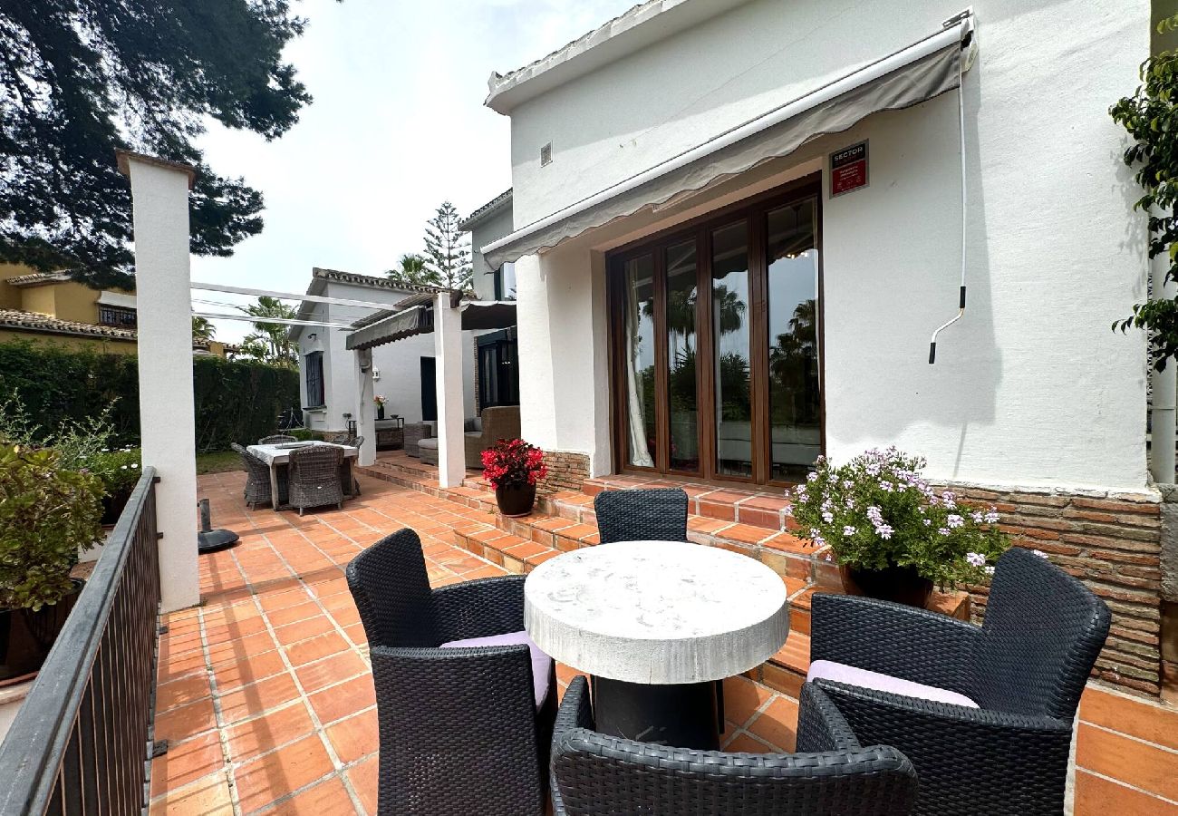 Villa in Marbella - 3305 Carib Playa