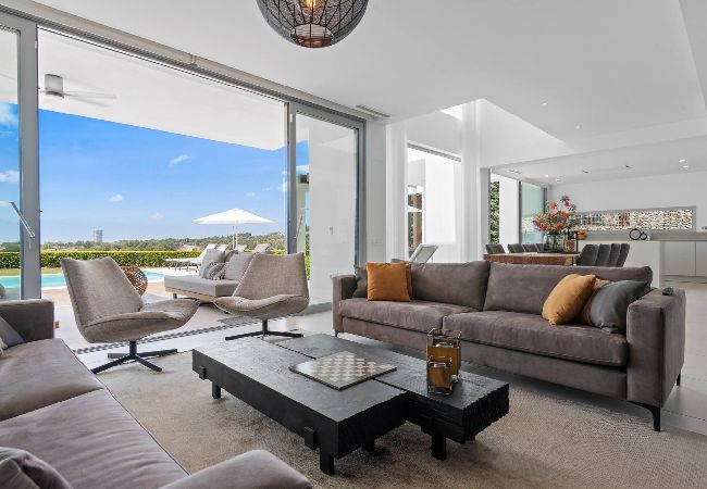 Villa in Marbella - 3301 Villa Mariposa (r3907066)