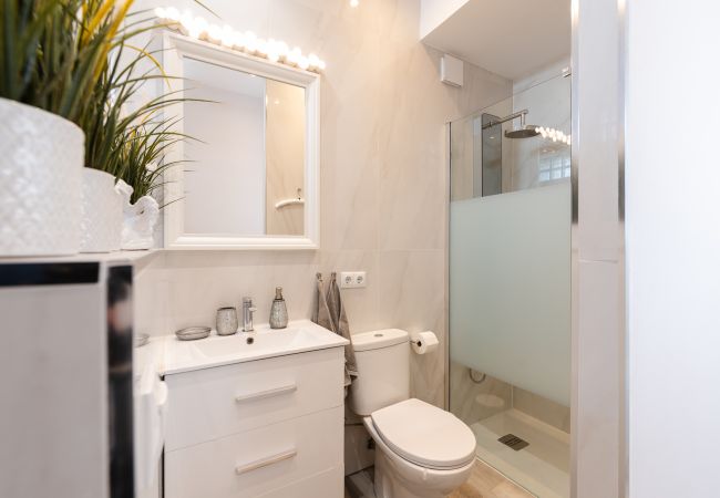 Villa in Marbella - Cosy beach side villa near best sandy beach