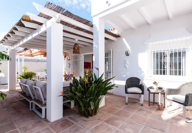 Villa in Marbella - Cosy beach side villa near best sandy beach