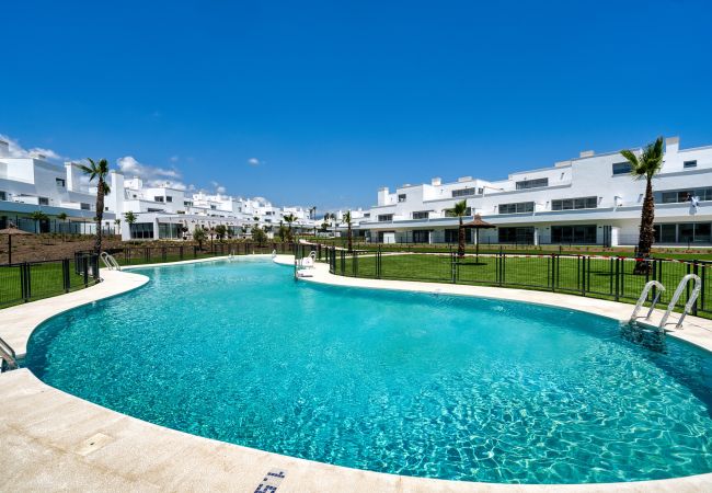  in Estepona - 3024 Bright apartment with terrace and pool