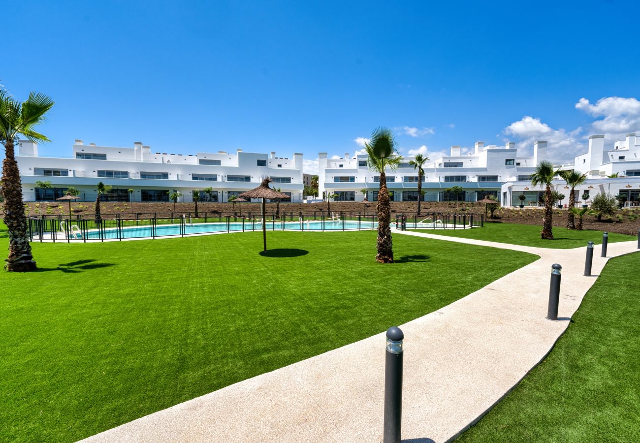 Apartment in Estepona - 3024 Bright apartment with terrace and pool