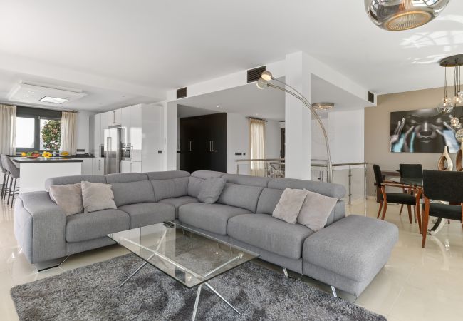 Villa in Marbella - Exclusive Villa with amazing views - near beach