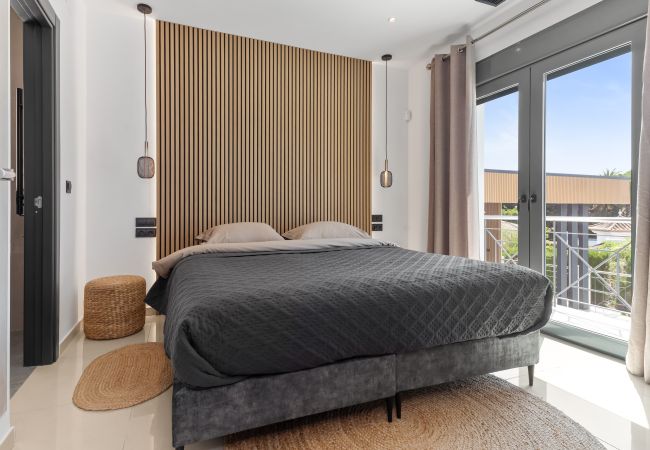 Villa in Marbella - Exclusive Villa with amazing views - near beach