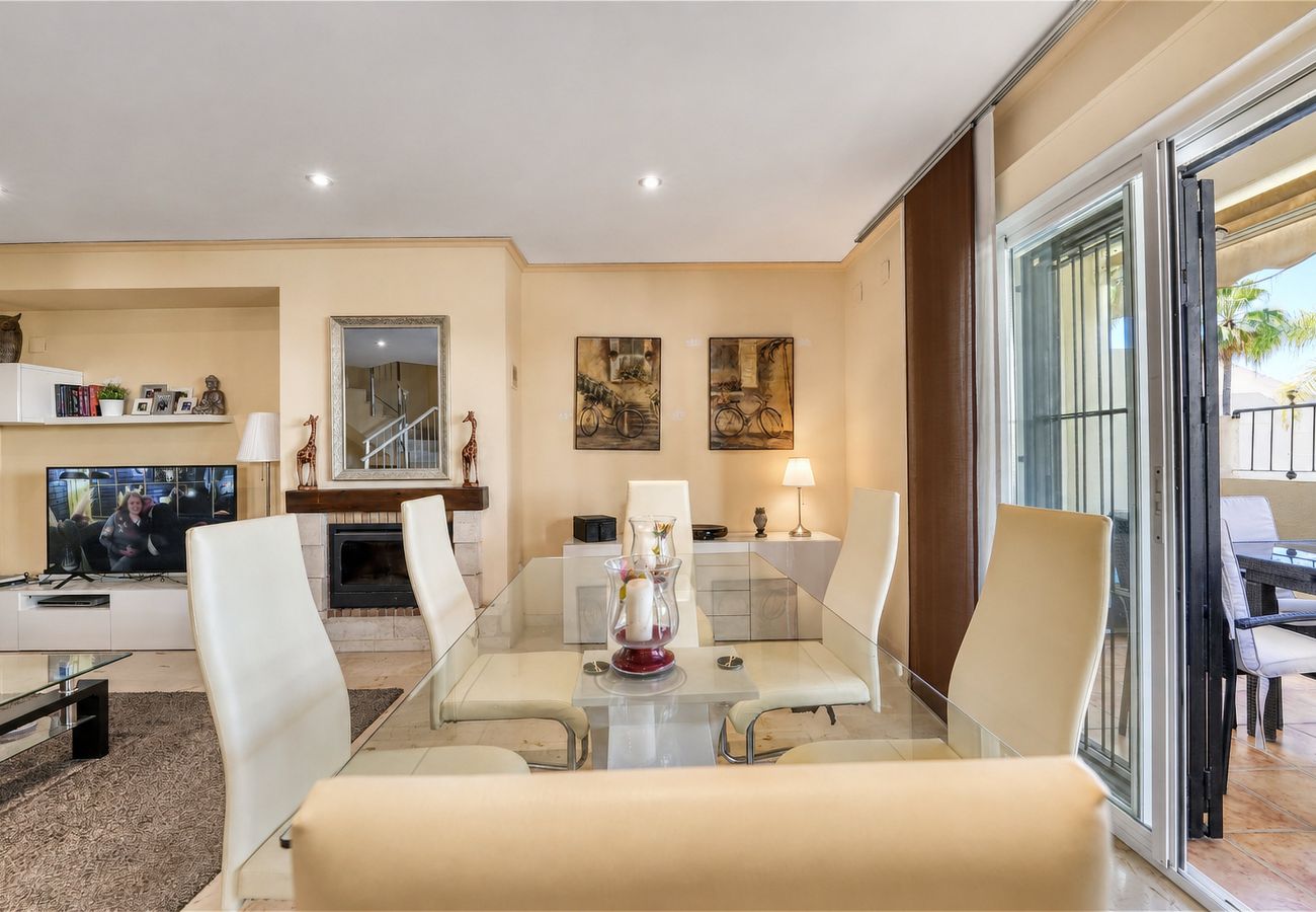 Terraced House in Marbella - 3150 Seaside Home with Stunning Sea Views