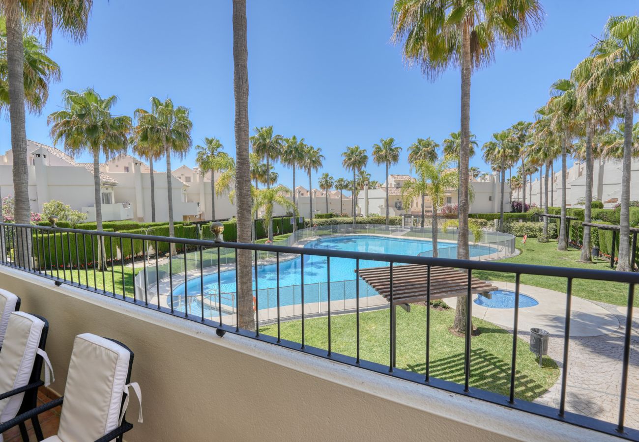 Terraced House in Marbella - 3150 Seaside Home with Stunning Sea Views