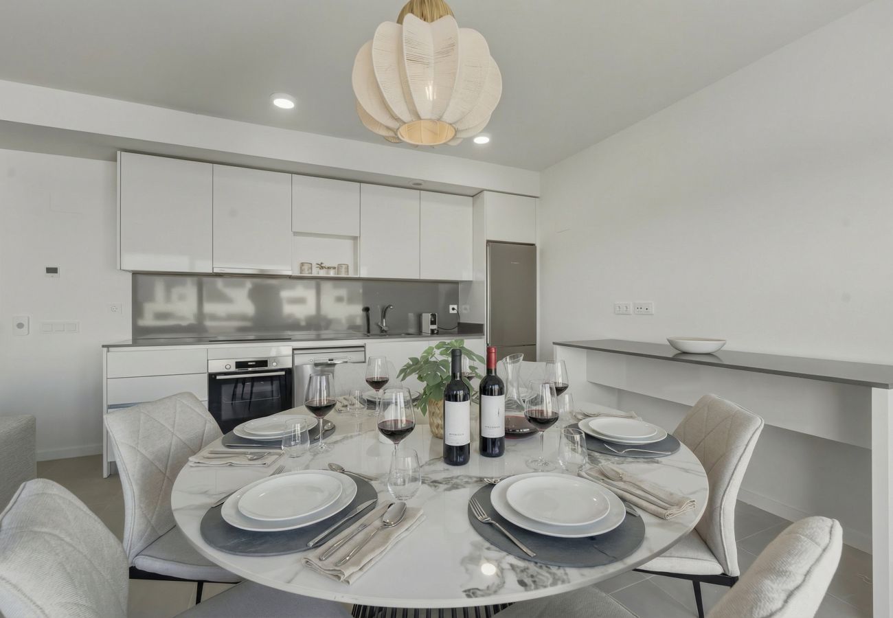 Apartment in Estepona - 3025 Elegant apartment with terrace and pool